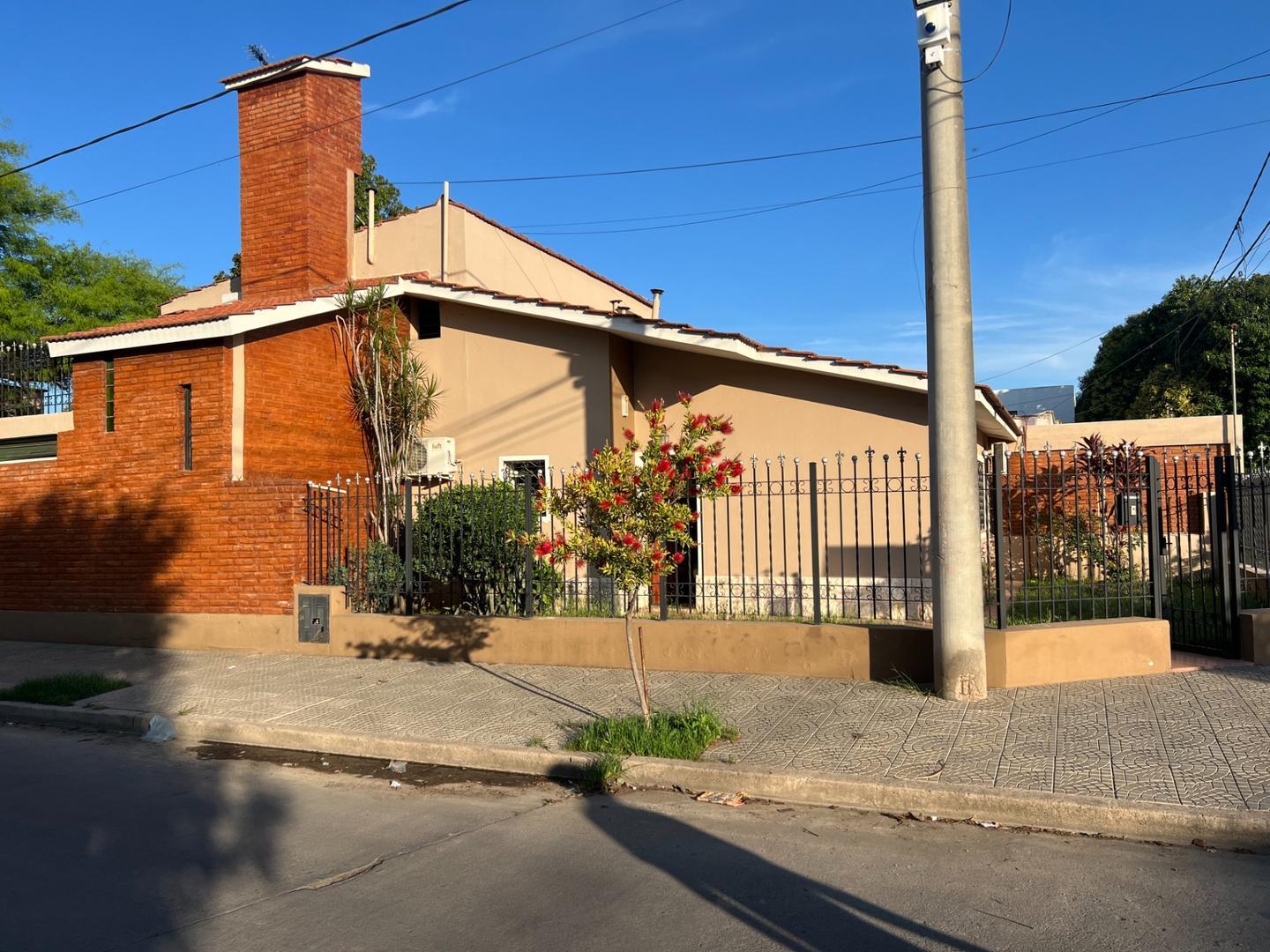 Casa en Alquiler de 3 dormitorios