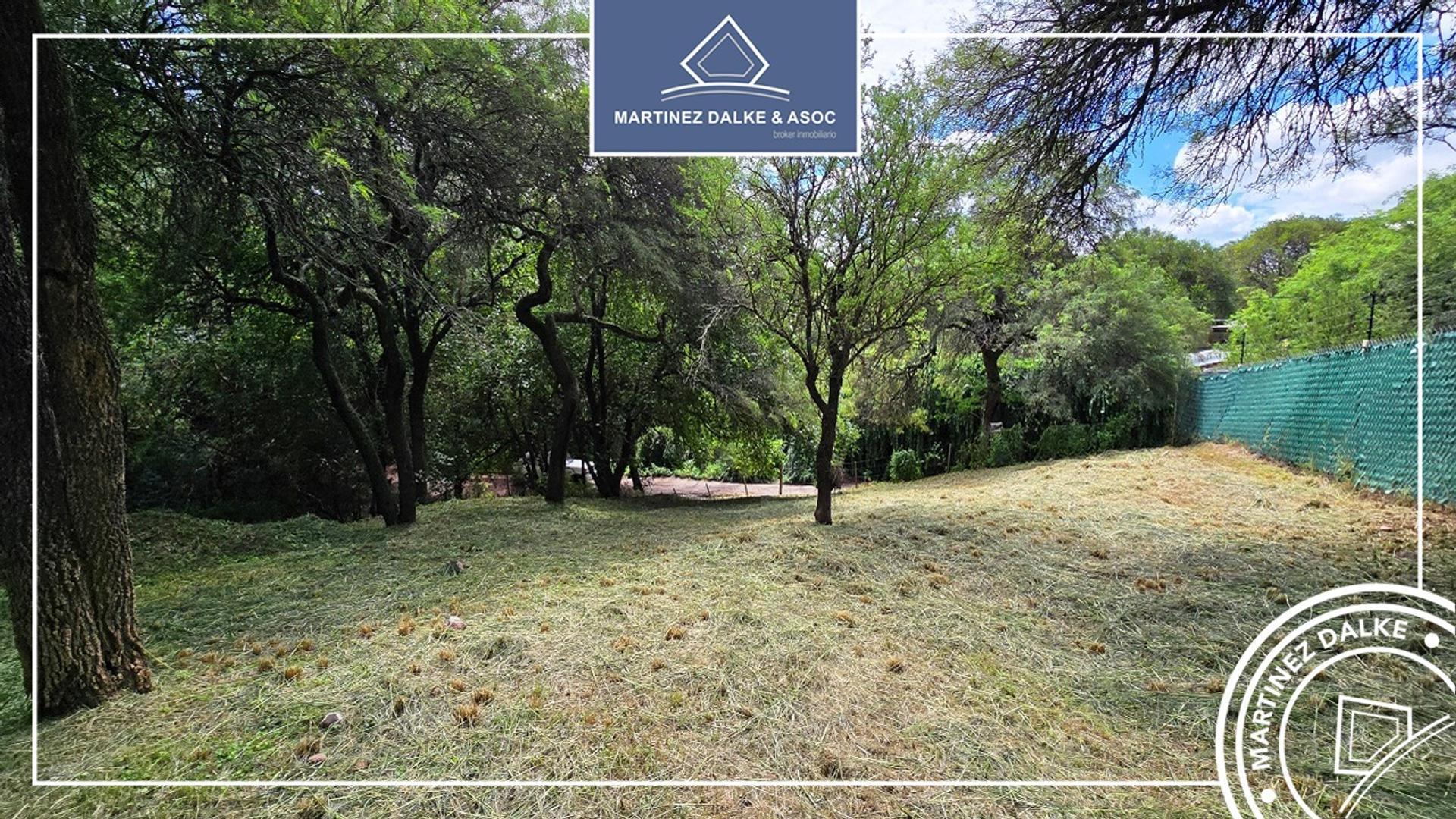 Terreno en Venta en Villa Warcalde, USD 85.000