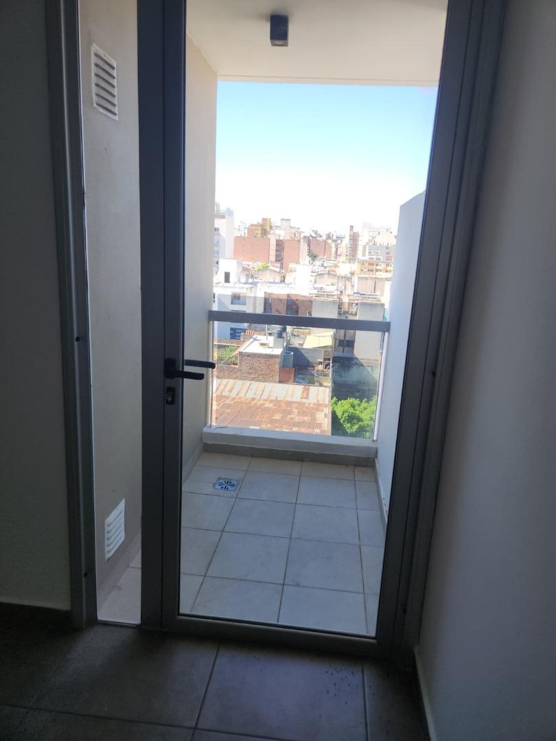 Departamento en Alquiler en Alto Alberdi, $ 650.000