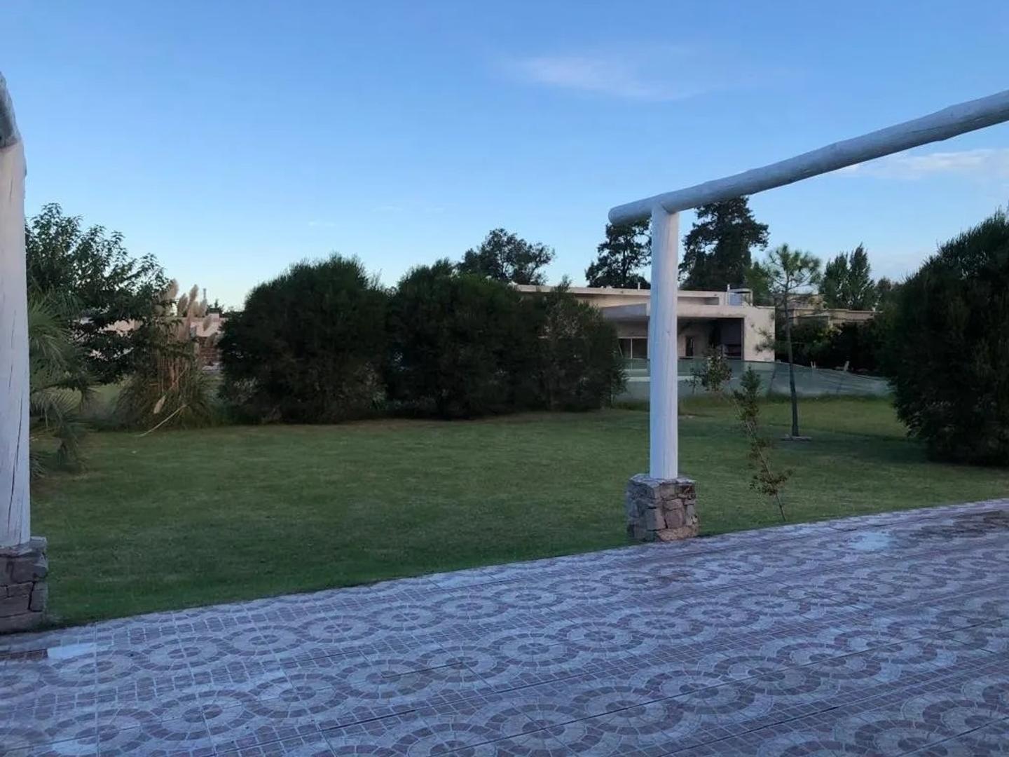 Quinta en Alquiler Temporal de 3 dormitorios