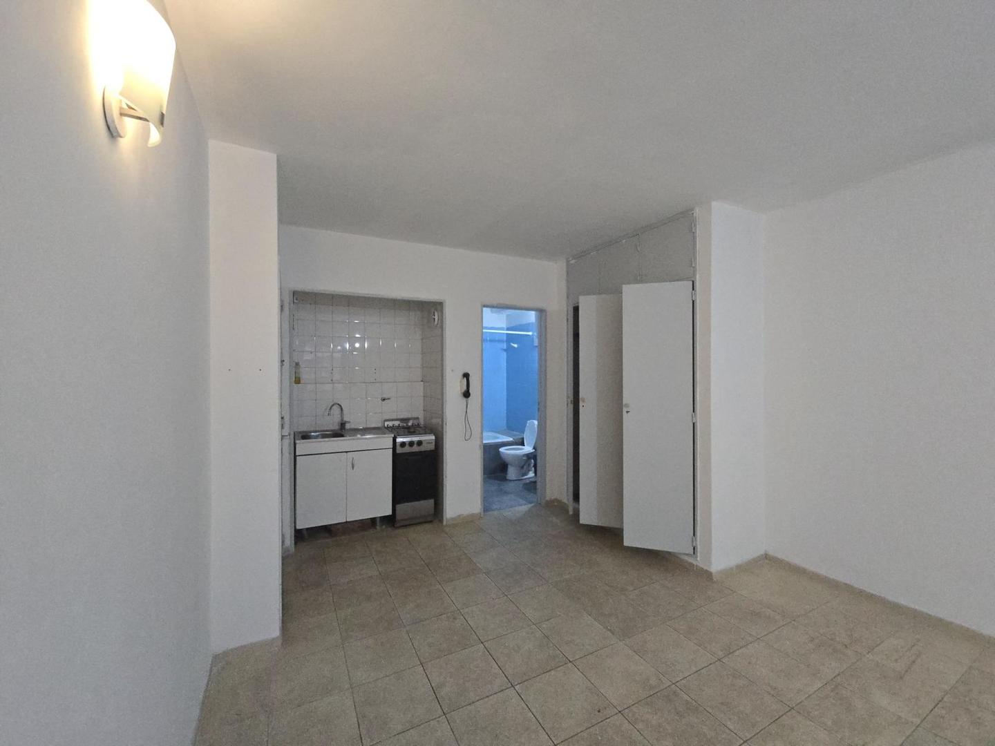 DEPARTAMENTO MONOAMBIENTE en RETIRO-APTO PROFESIONAL