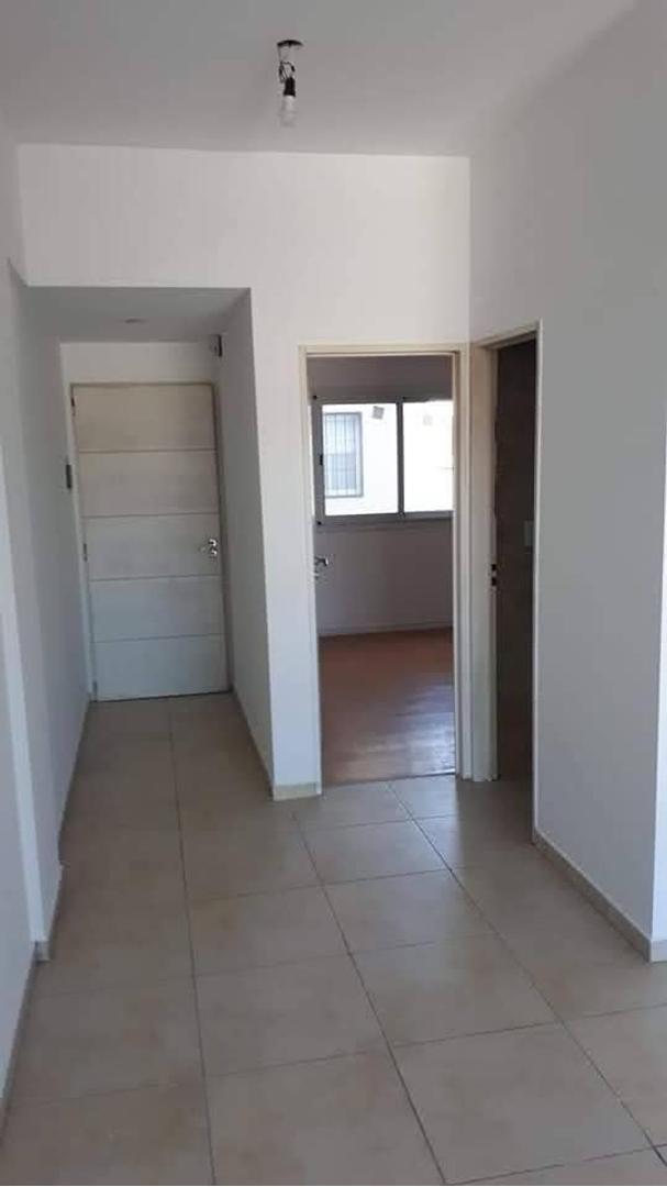 Apto CrÉdito Máximo Paz 427 , Piso 1