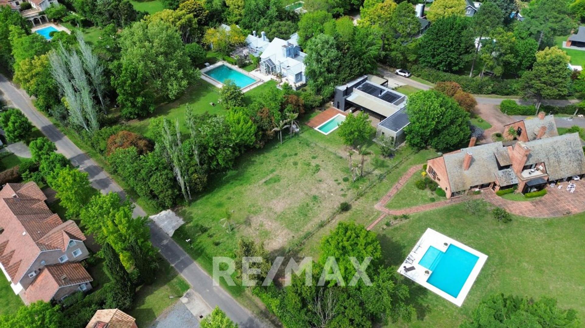 VENTA Lote central en Country Carmel 1015m2