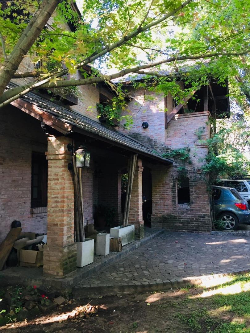 Importante casa en alquiler anual Don Torcuato Tigre