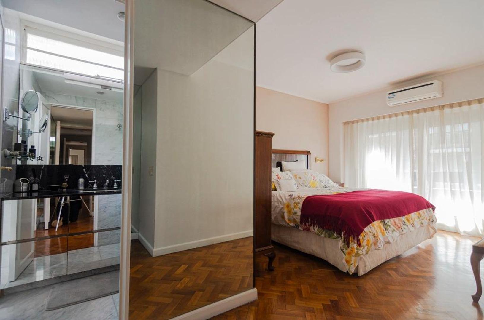 Departamento 4 ambientes con 2 baños