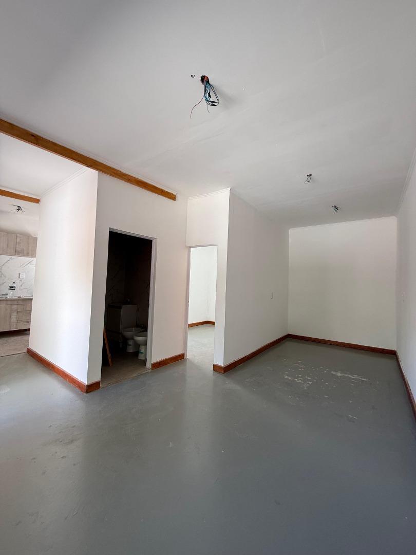 Casa en Alquiler en Pueblo Esther, $ 440.000