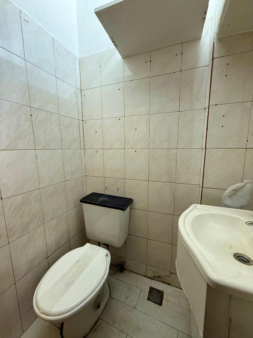 Local en Alquiler en Lomas De Zamora, $ 970.000