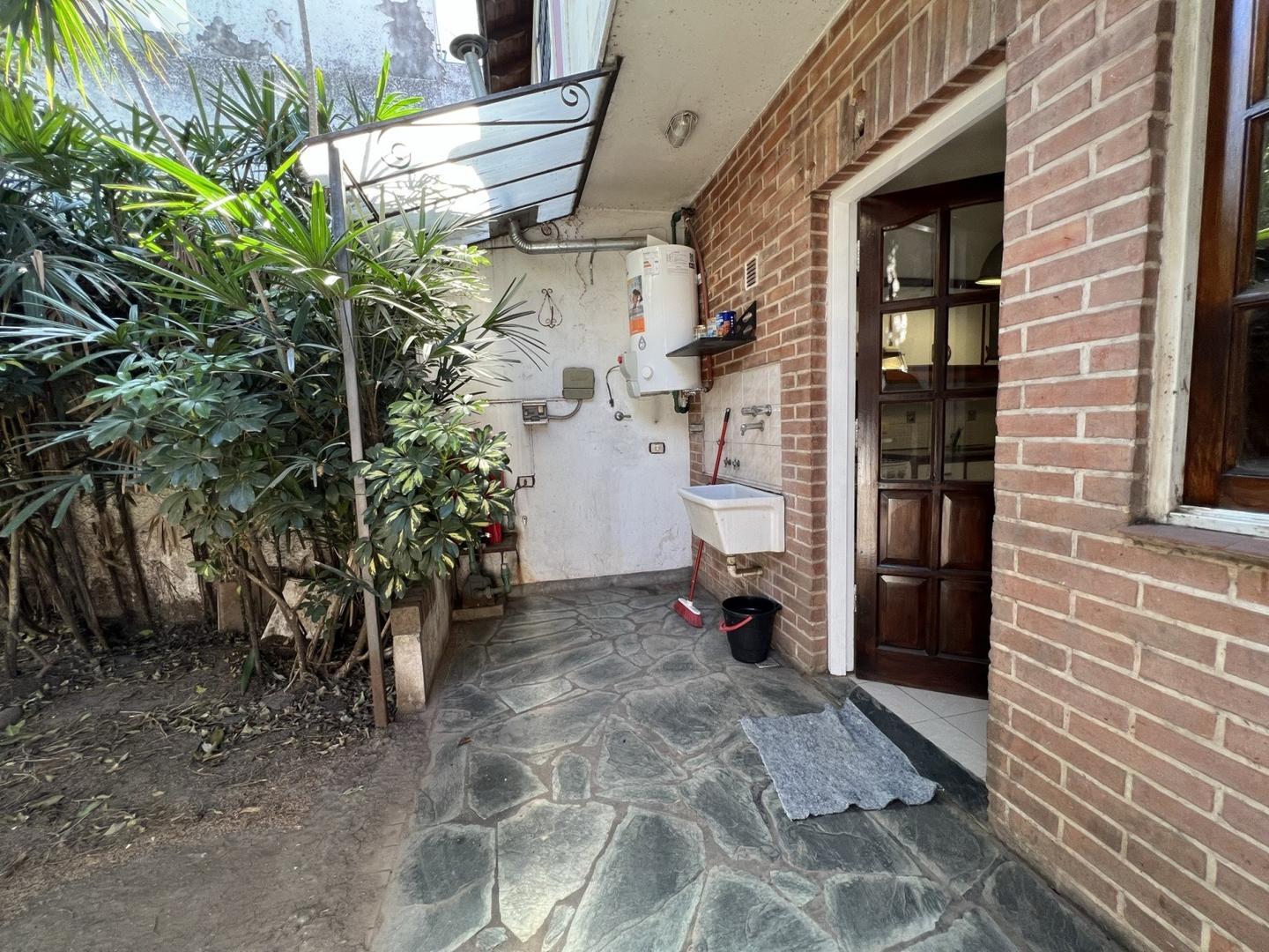 Depto Tipo Casa en Alquiler 20 años