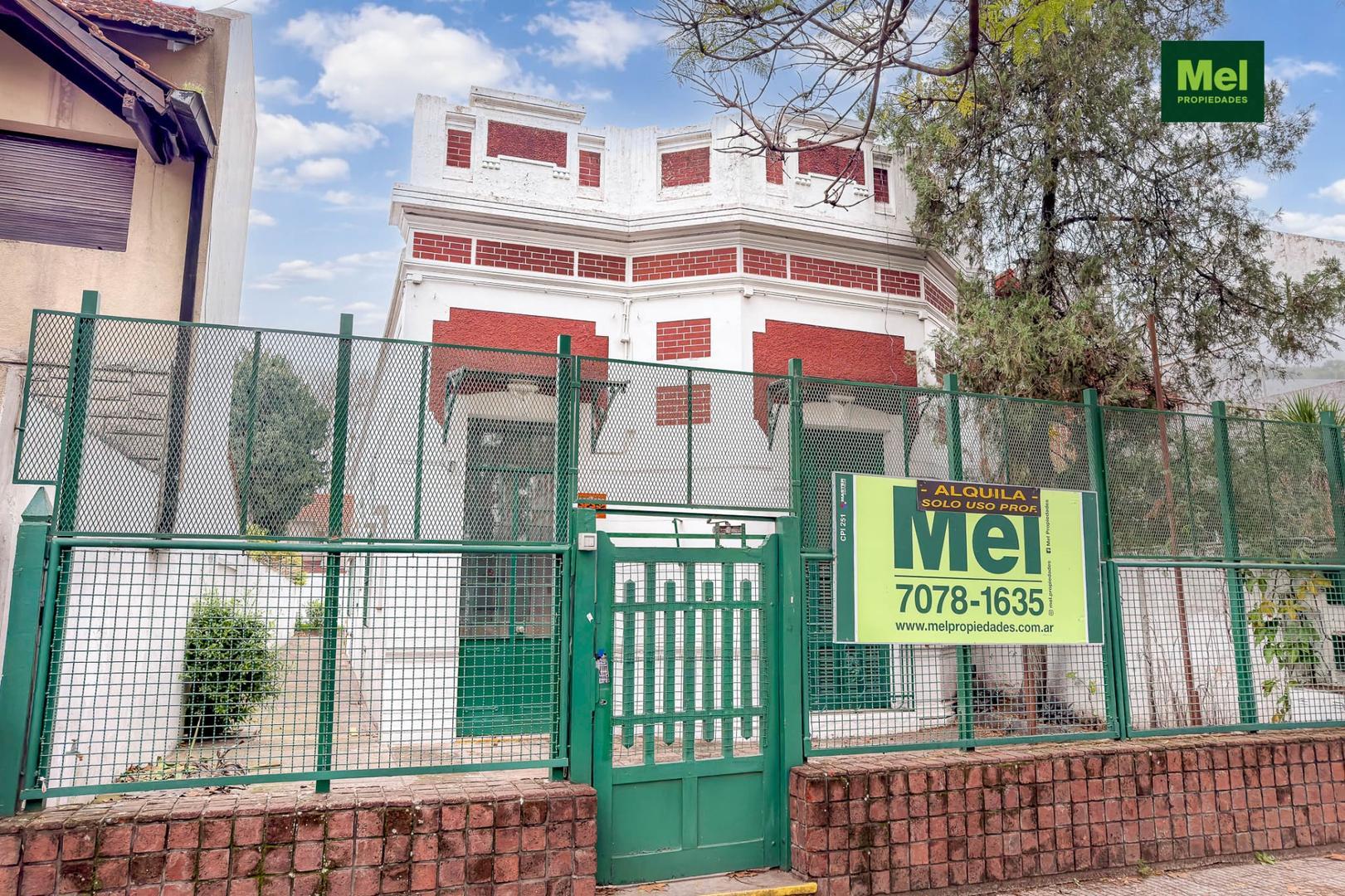 Oficina alquiler en devoto Múltiples destinos