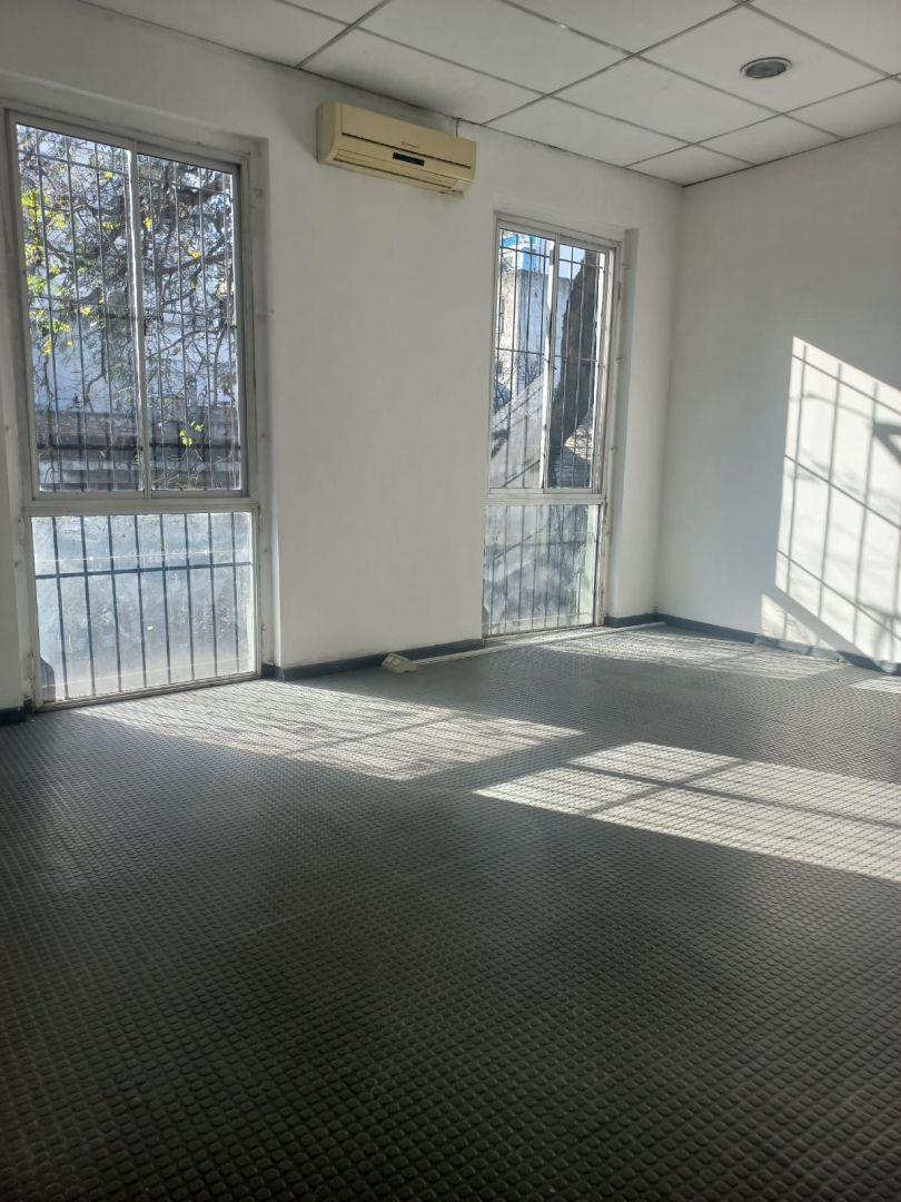 Oficina en Alquiler Temporal al Norte