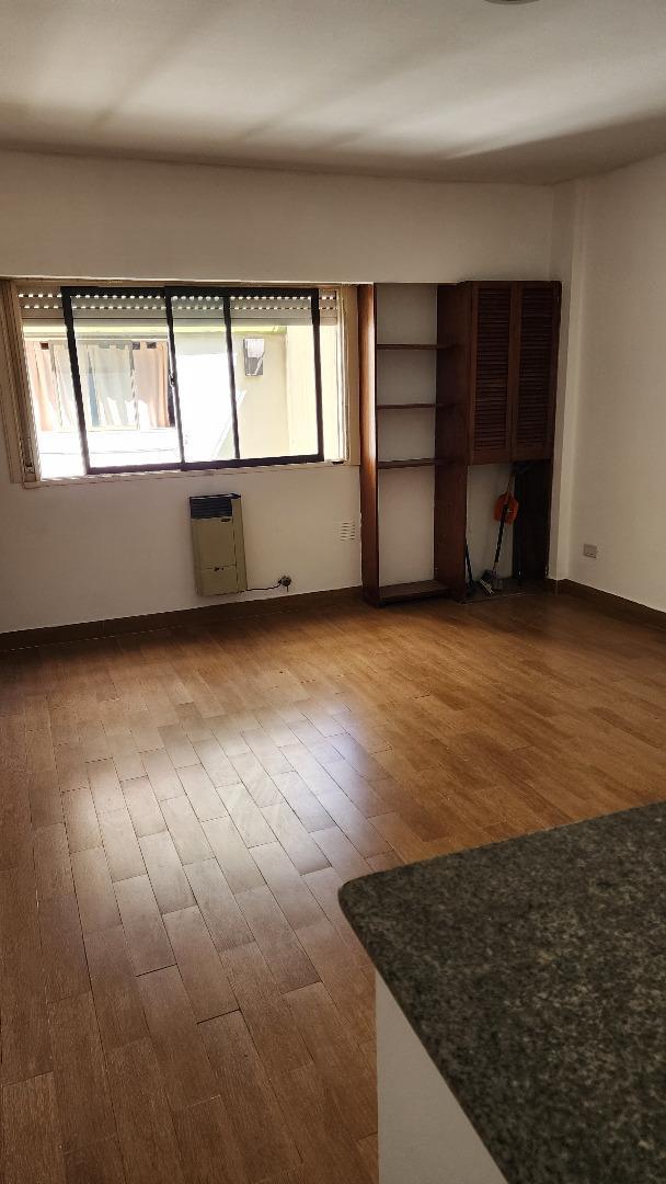 Departamento en Alquiler en Balvanera, $ 450.000
