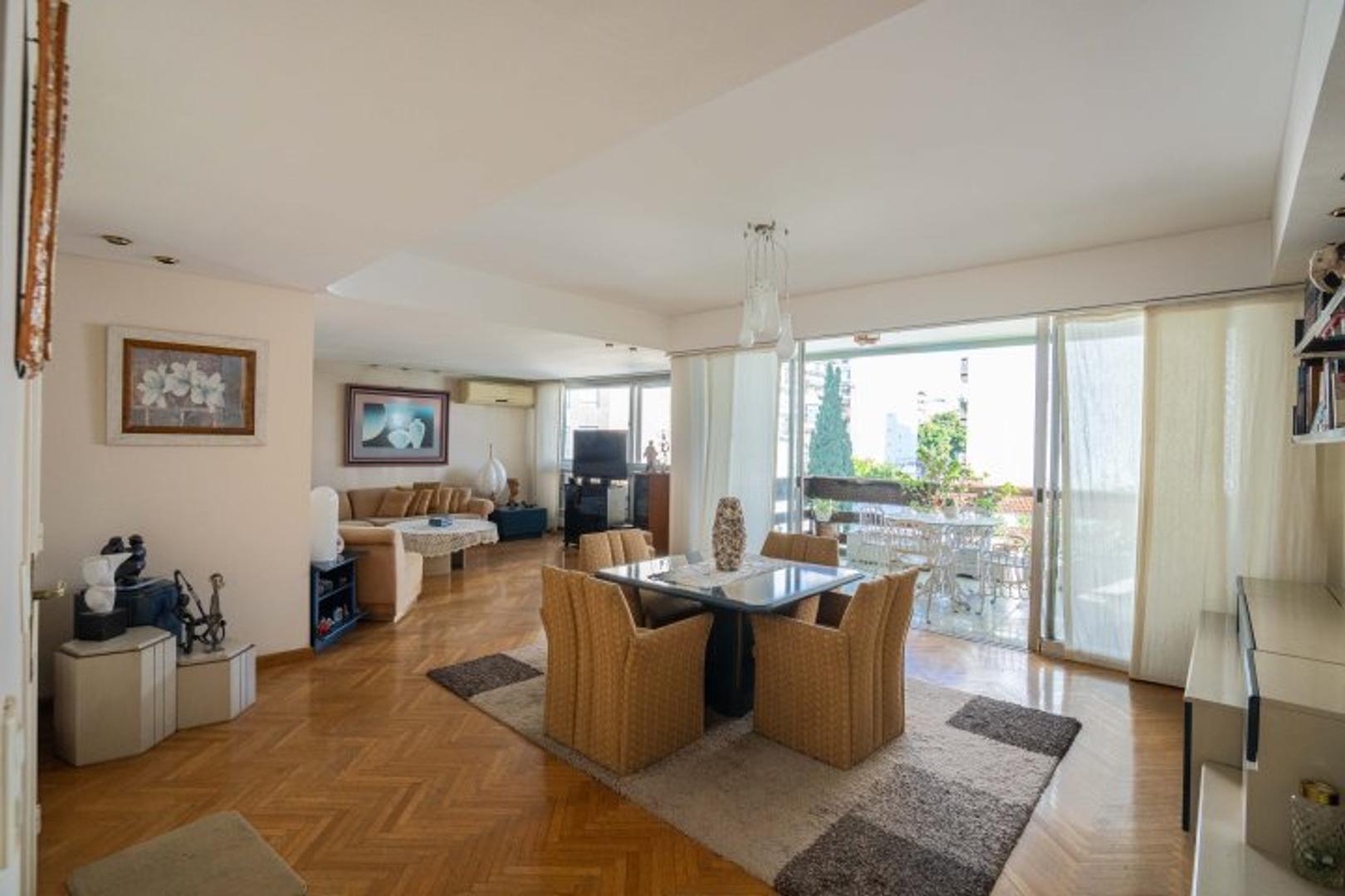 Yerbal 2000 , Piso 5