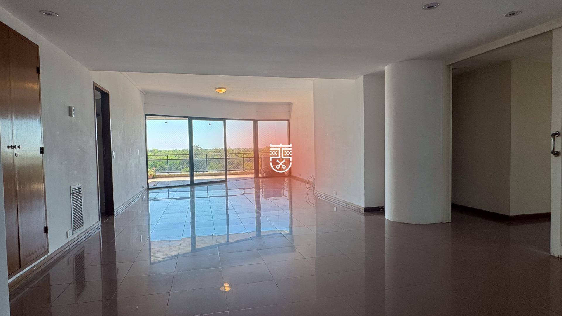 Ver Video - Piso alto –4 amb.luminosos con balcón terraza