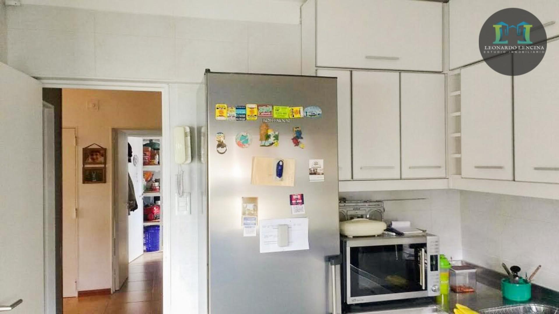 VENTA DEPT. TIPO PENTHOUSE 4 AMBIENTES CON TERRAZA Y BALCÓN