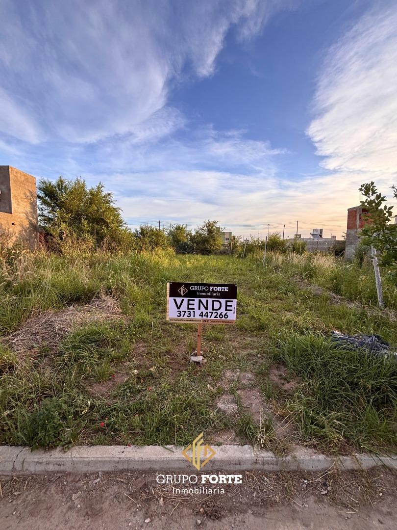 Lote con escritura en Argüello