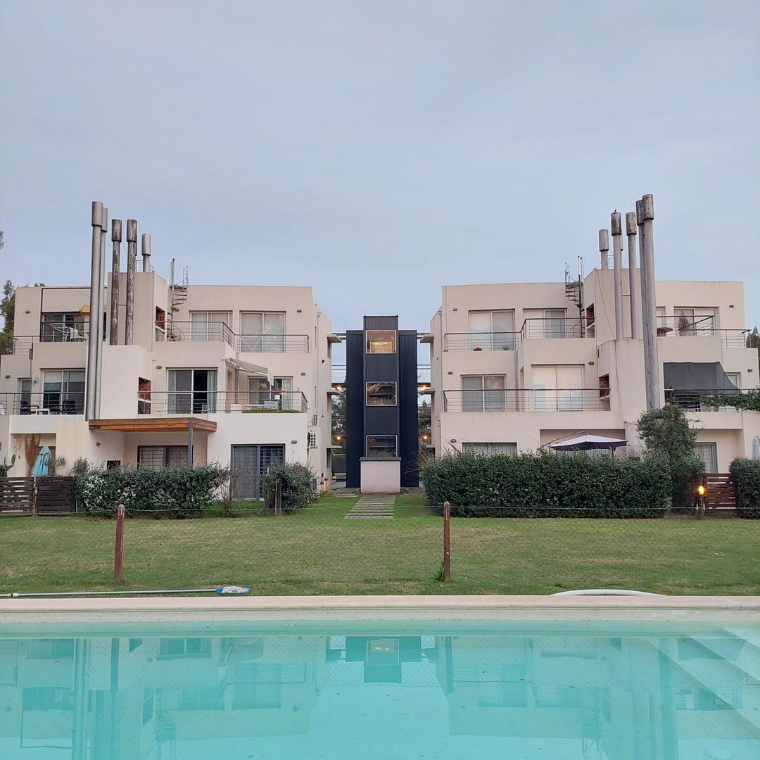 DEPARTAMENTO DE 2 DORMITORIOS EN VENTA EN FISHERTON.