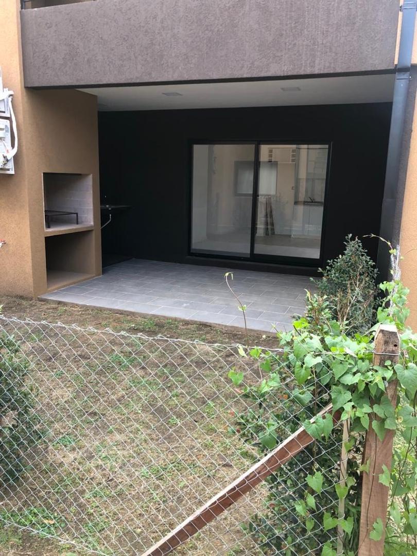 La Cañada Village , Piso PB