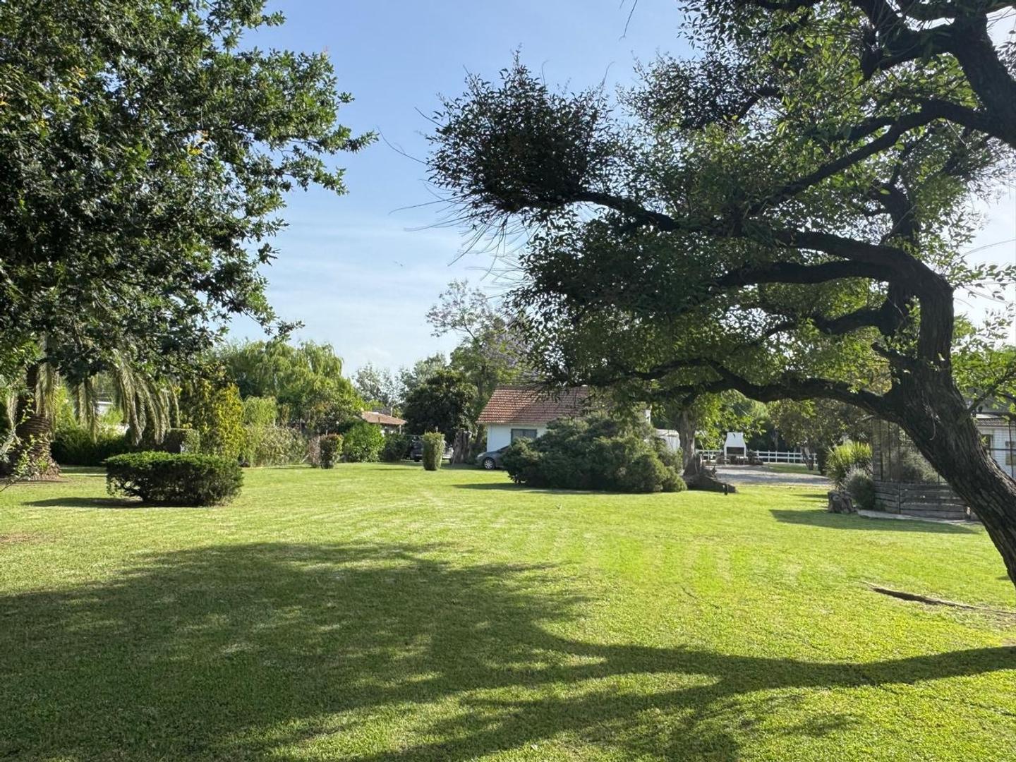 CASA  QUINTA -A LA VENTA