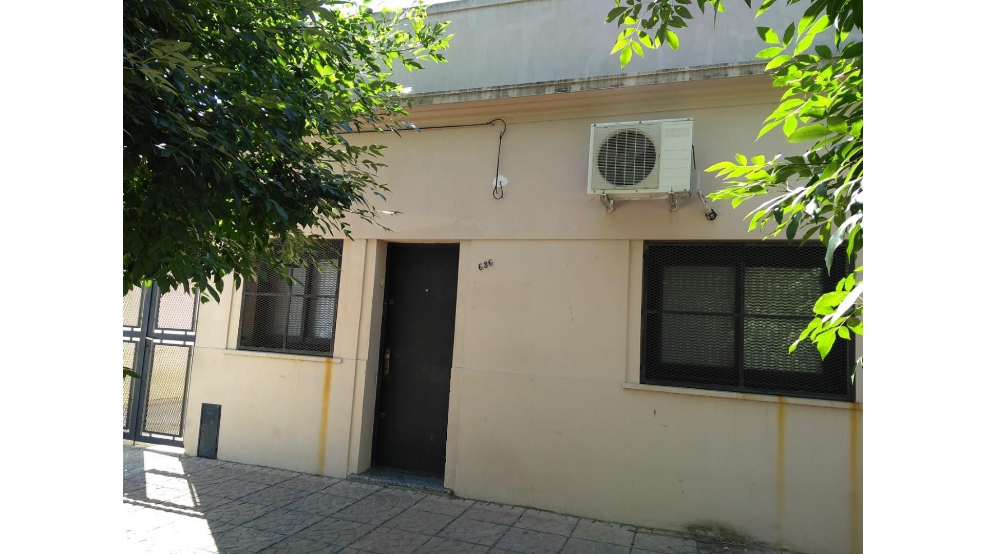 Depto.T.Casa 2 dormitorios, Patio.