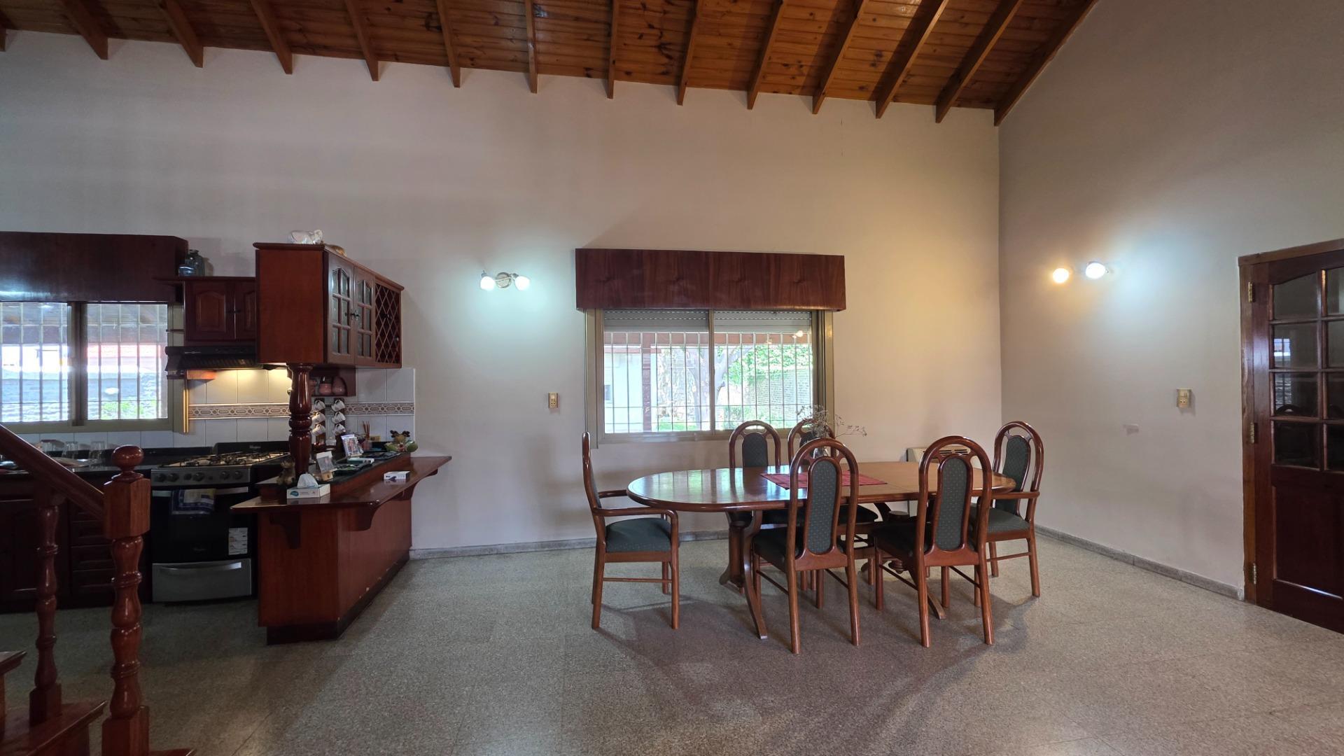 Venta Casa 5 amb mas Departamento 2 amb en Quilmes Oeste