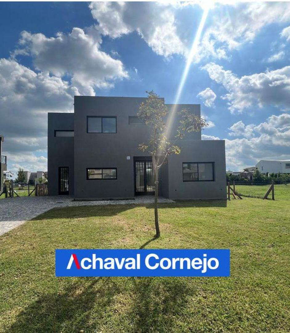 VENTA de Casa en el barrio Ceibos, Puertos (3 dormitorios (1 en suite), escritorio y jardin)