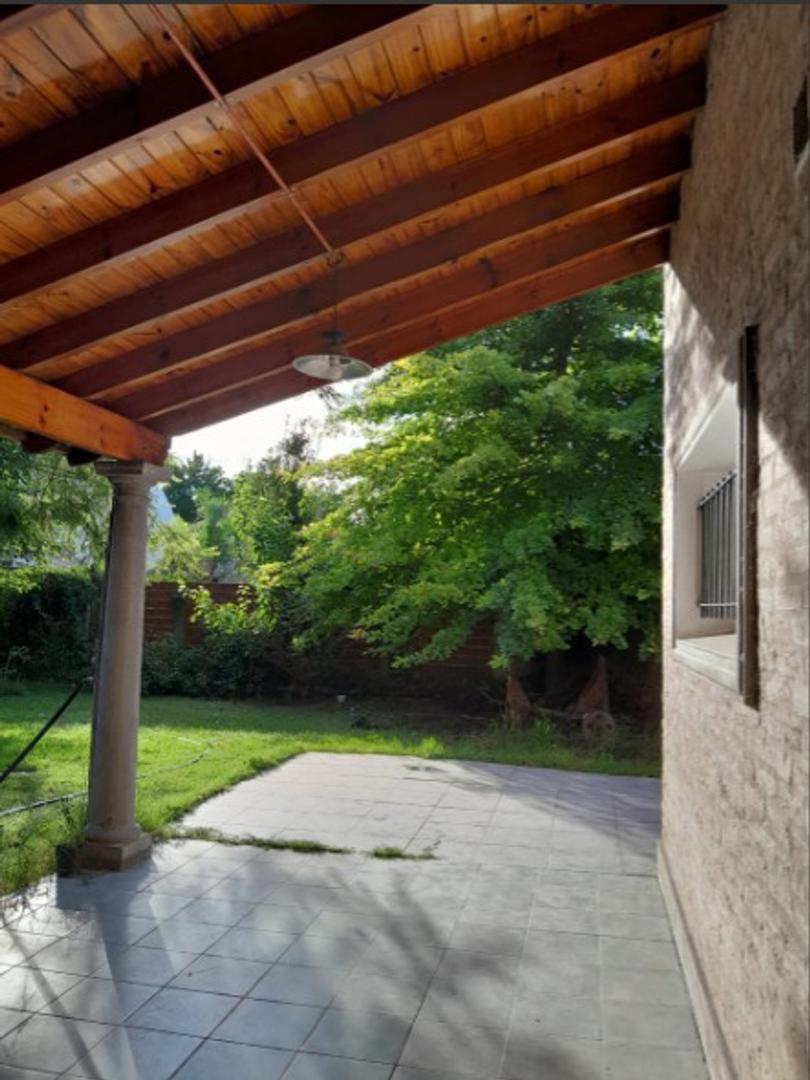 Casa en Venta en Del Viso, USD 195.000