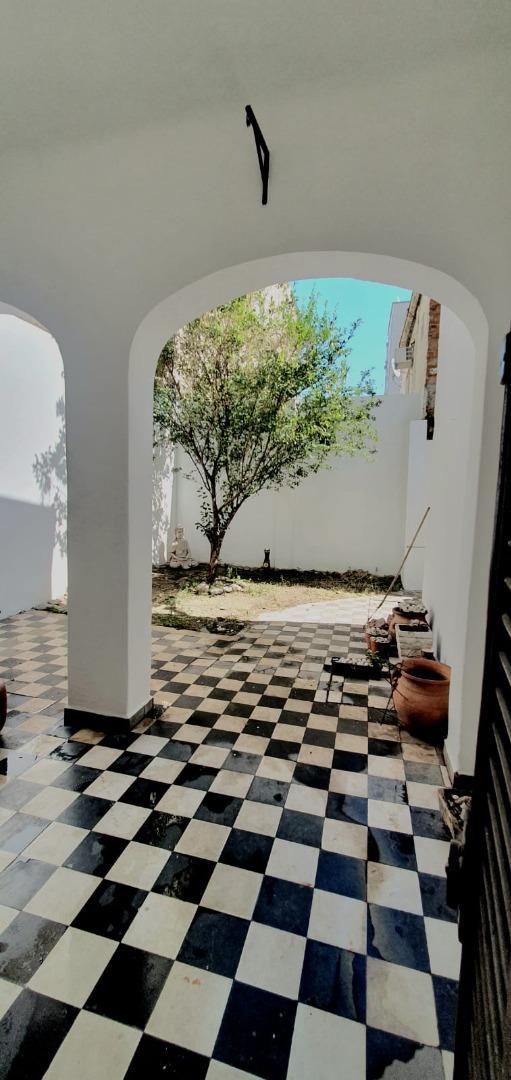 departamento amplio en planta baja