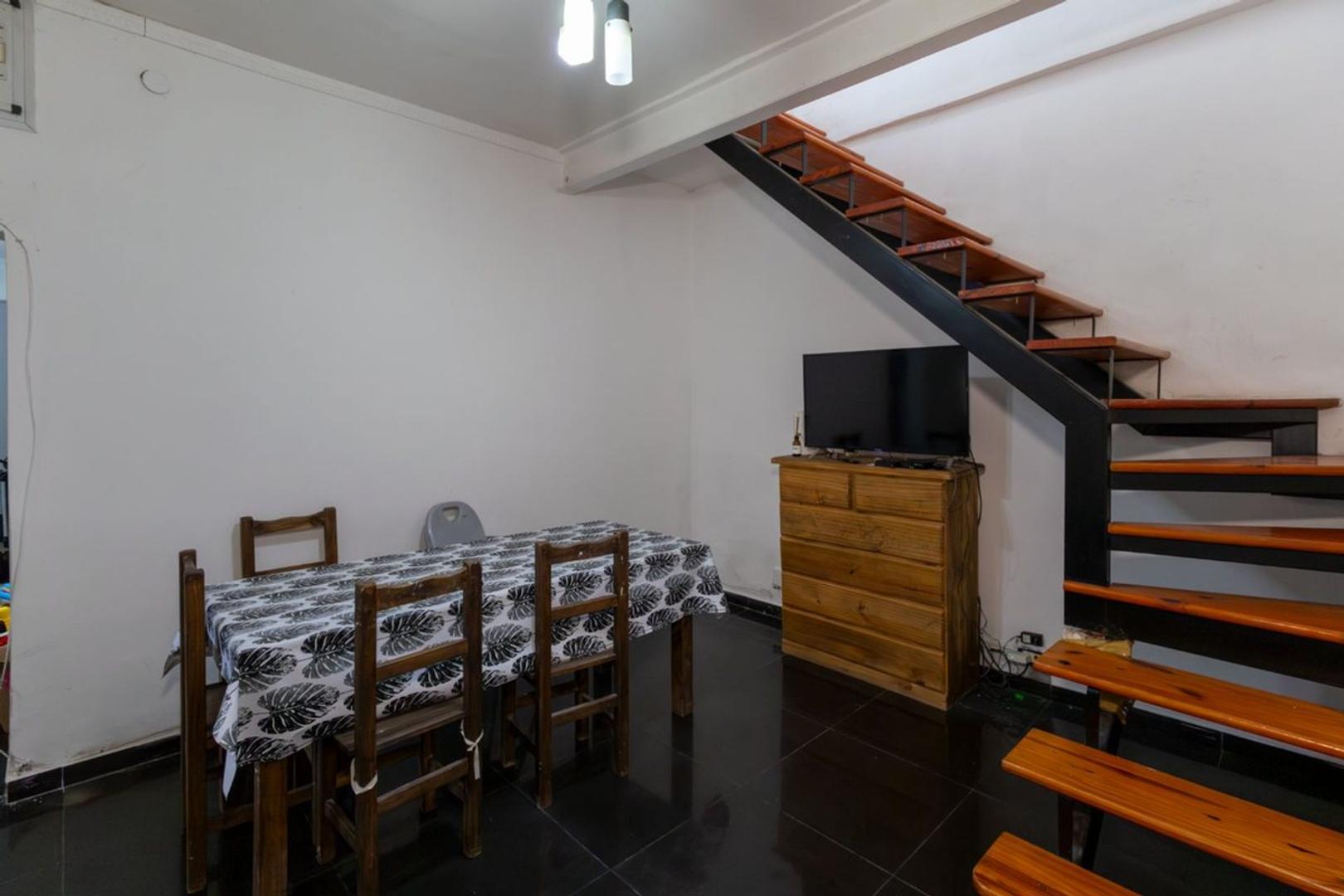 Depto Tipo Casa en Venta de 2 dormitorios