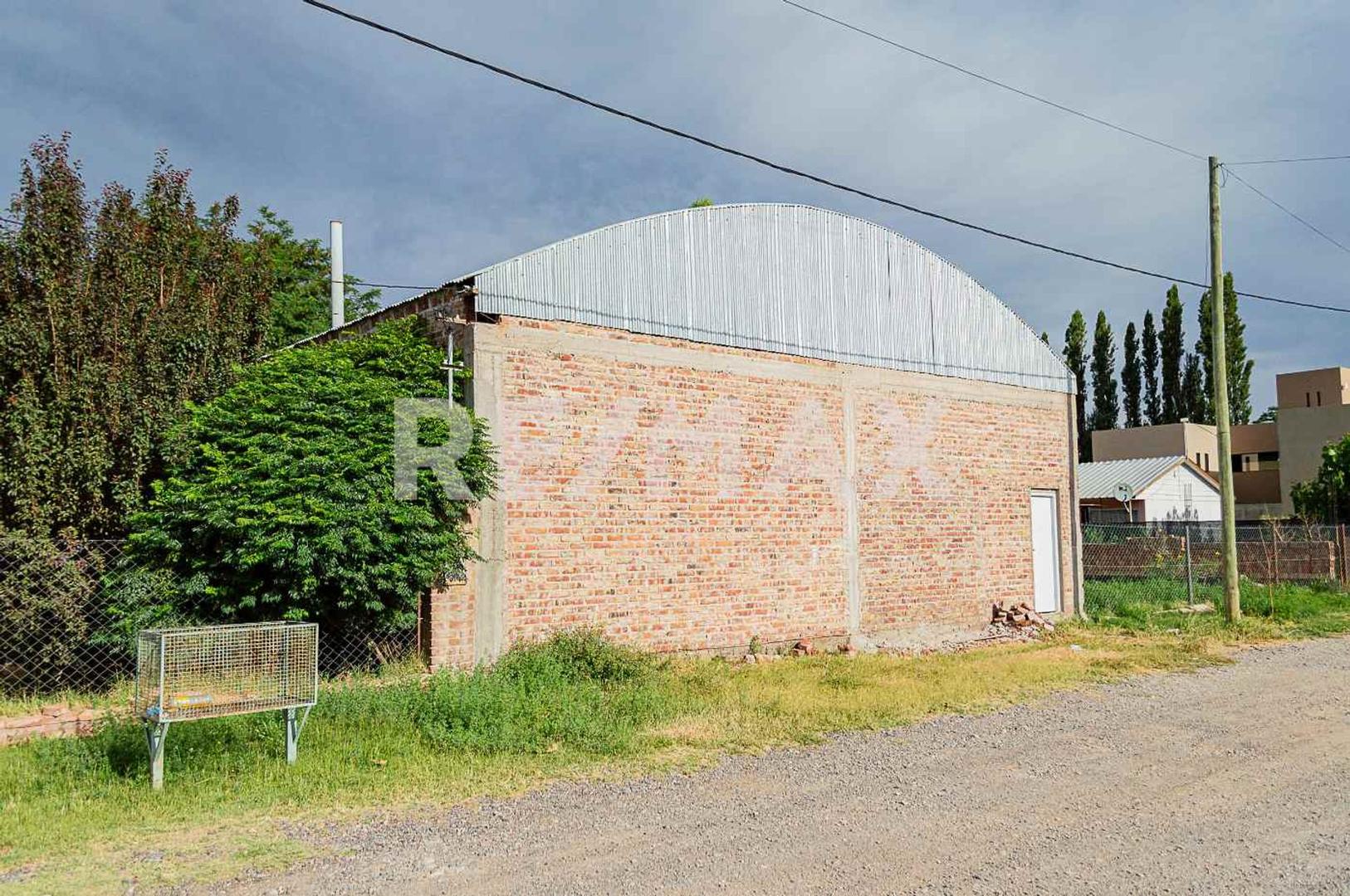 Venta de Galpón 240 M2 Plottier