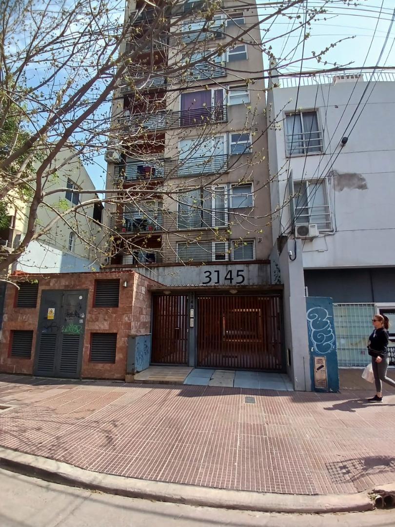 Luminoso y ventilado departamento 2 ambientes céntrico