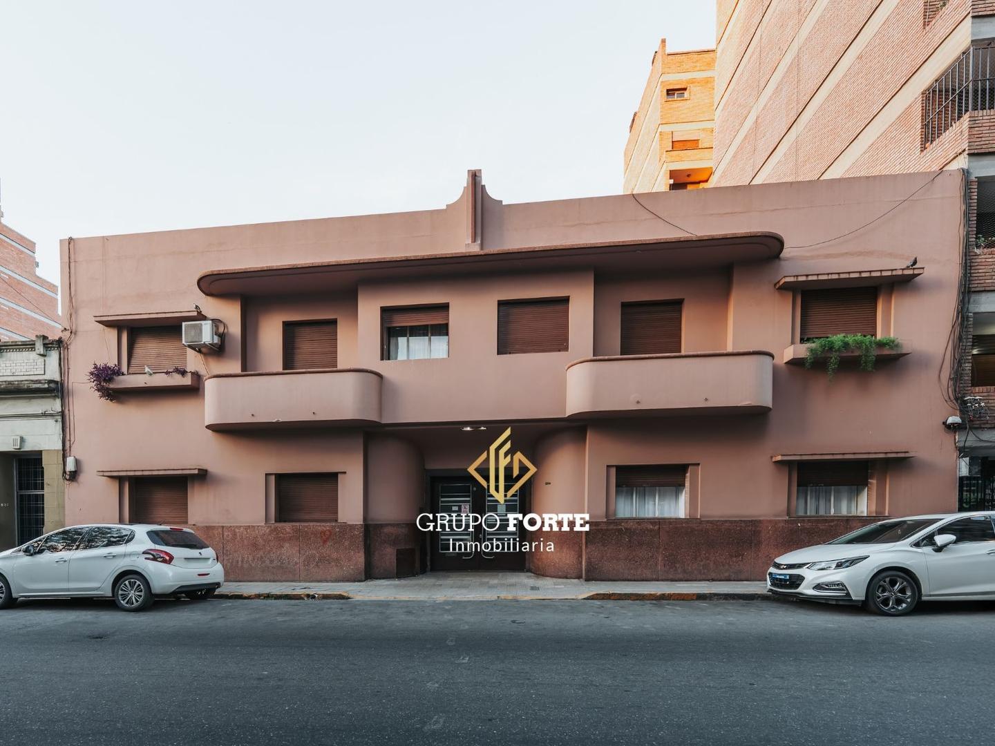 27 De Abril 800, Piso PB