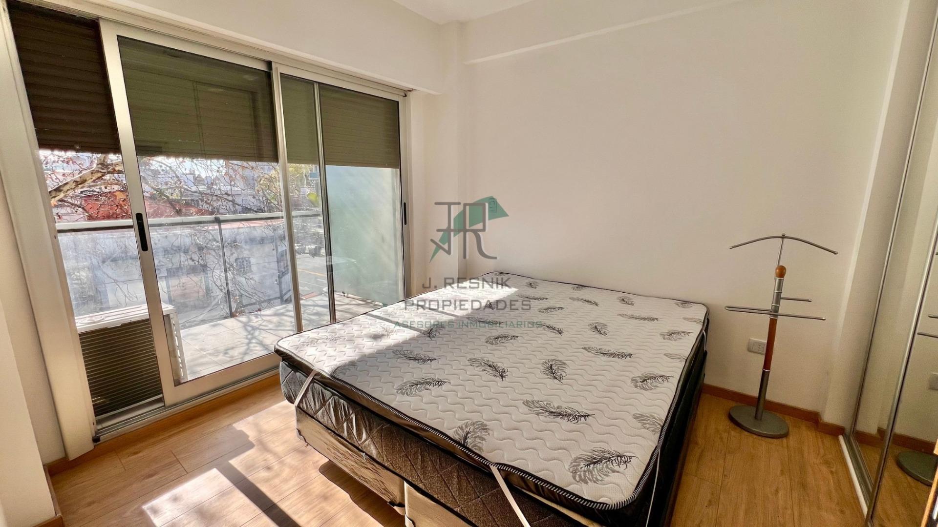 Departamento en Venta en Flores, USD 100.000