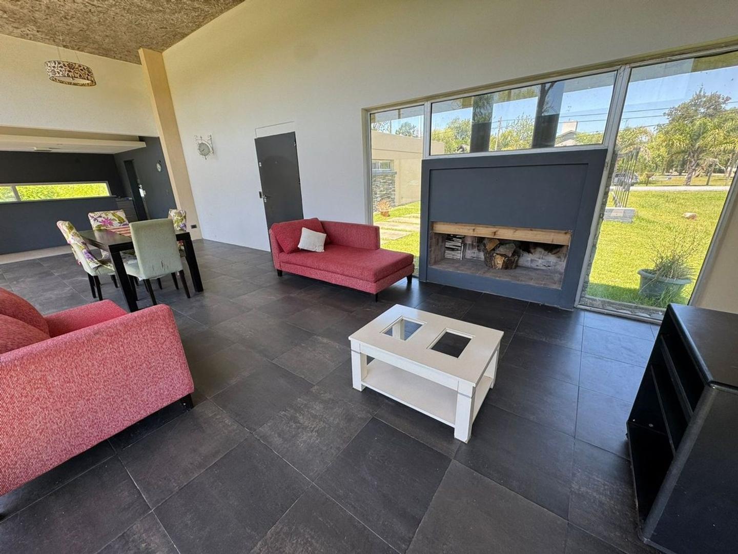 VENTA CASA QUINTA EN C.U.B.E.