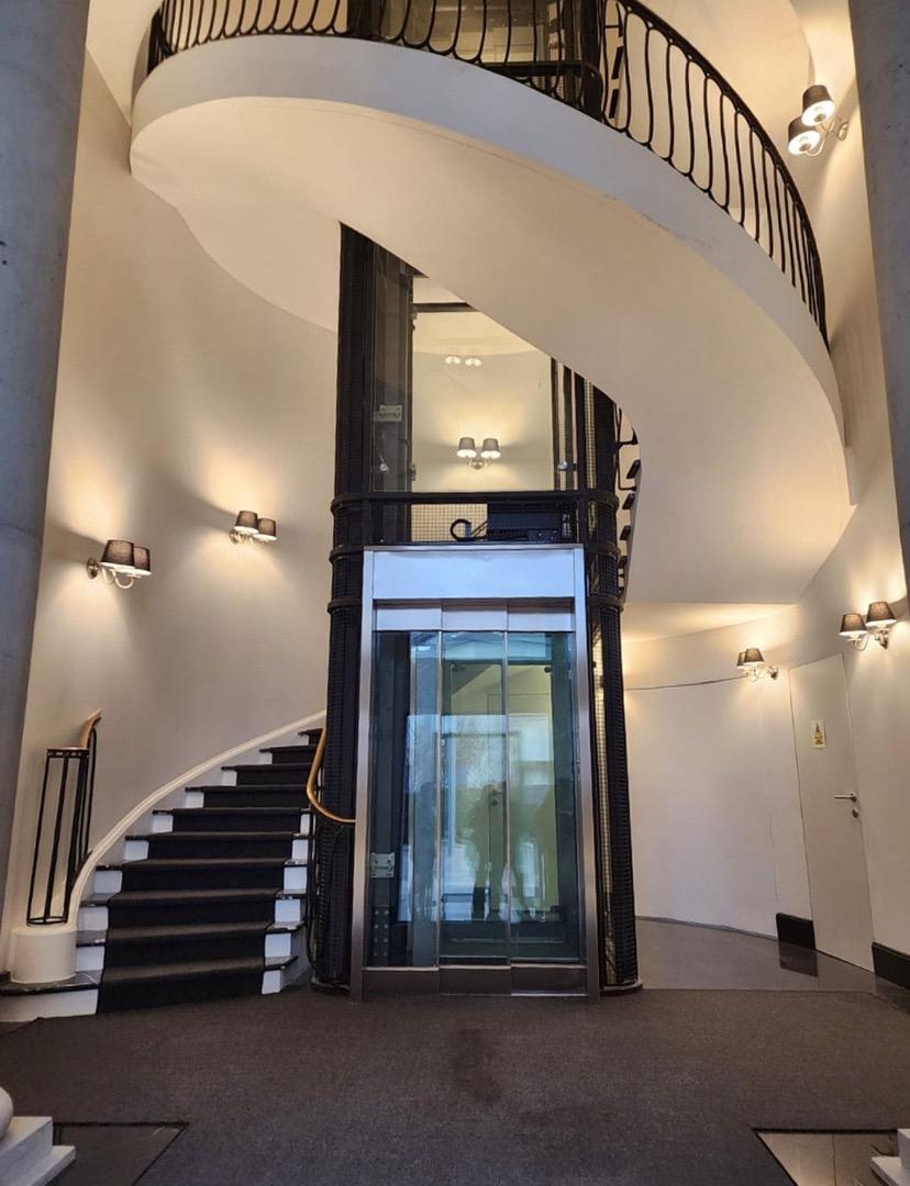 Del Portal 35 , Piso 2