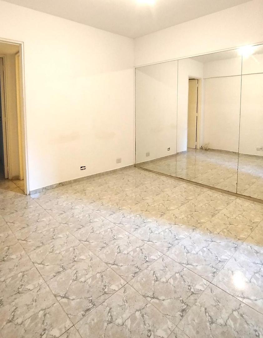 Oficina 2 ambientes con 1 baño