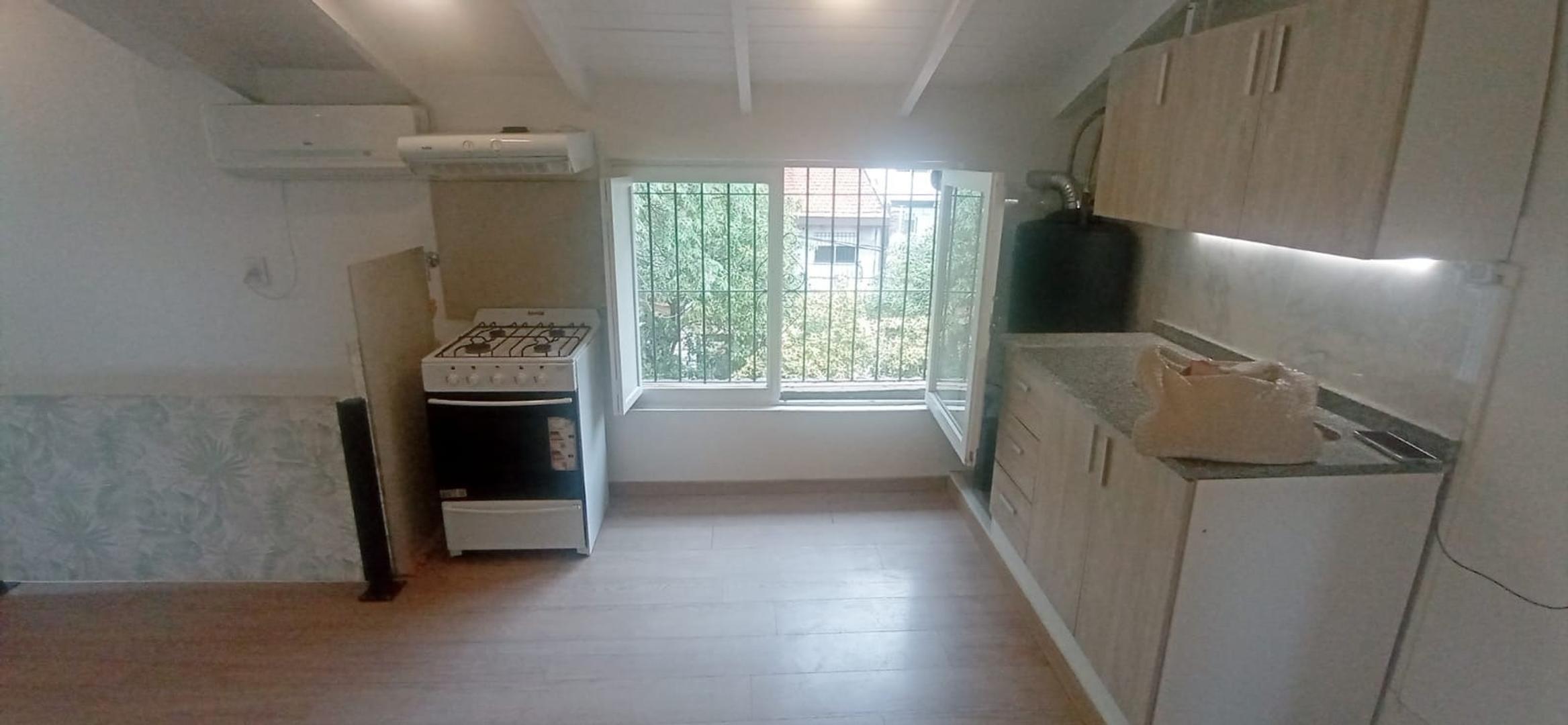 Depto Tipo Casa en Alquiler de 3 dormitorios