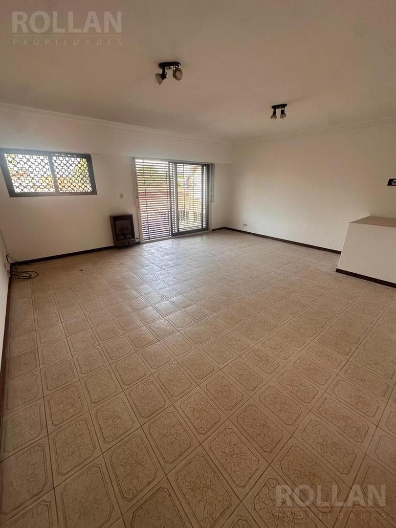 Depto Tipo Casa en Alquiler de 2 dormitorios