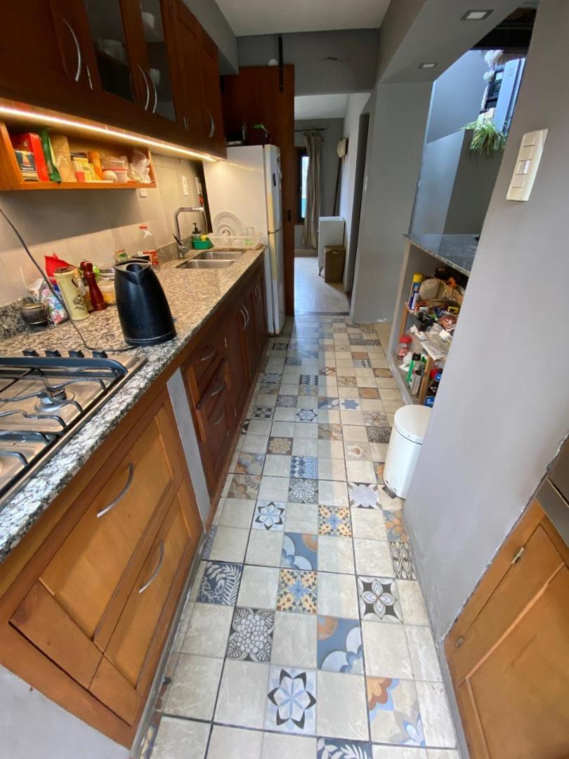 Casa en Venta con 4 cocheras