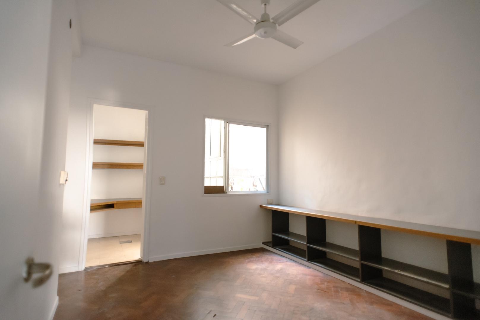 Oficina en Alquiler 80 años