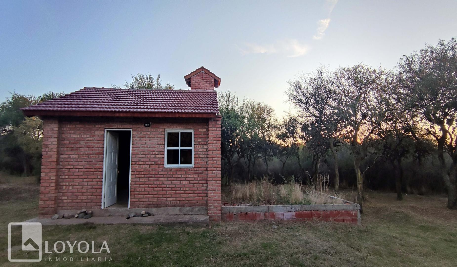 Casa 2 ambientes con 1 baño