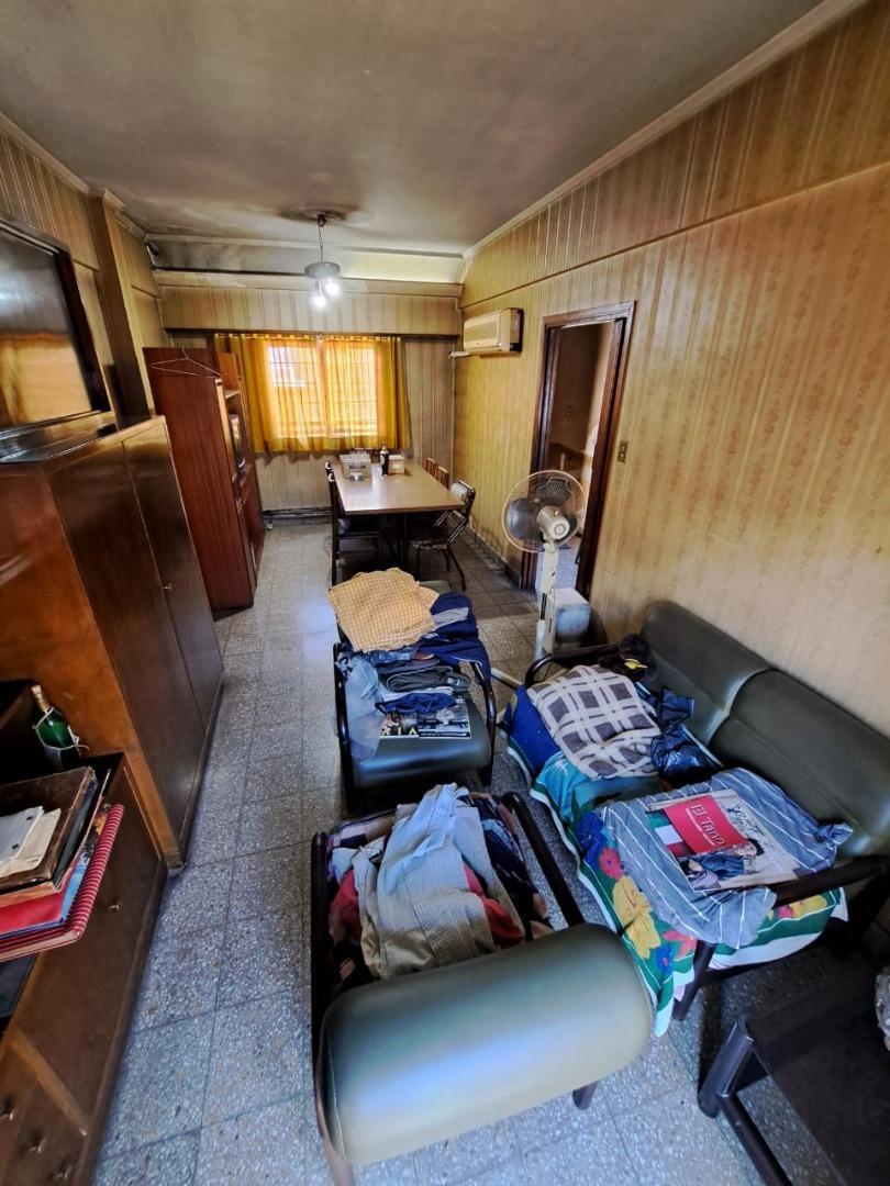 PH 3 AMB. AL FRENTE ENTRADA INDEPENDIENTE A MTS DE AV. MITRE