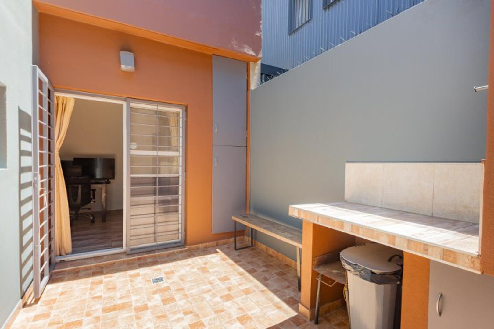 Depto Tipo Casa en Venta de 3 dormitorios