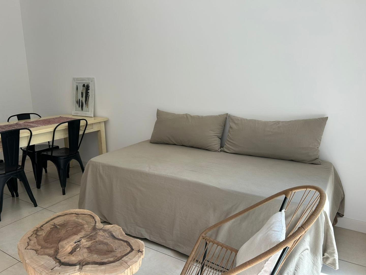 Departamento en Alquiler con 1 cocheras