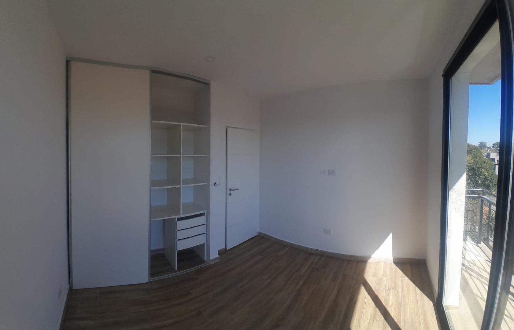 Departamento 3 ambientes con 1 baño