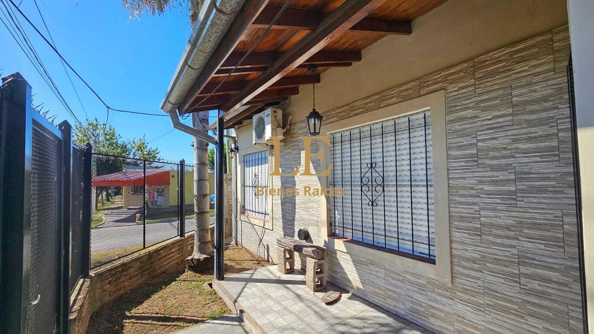 Casa 4 ambientes con 1 baño