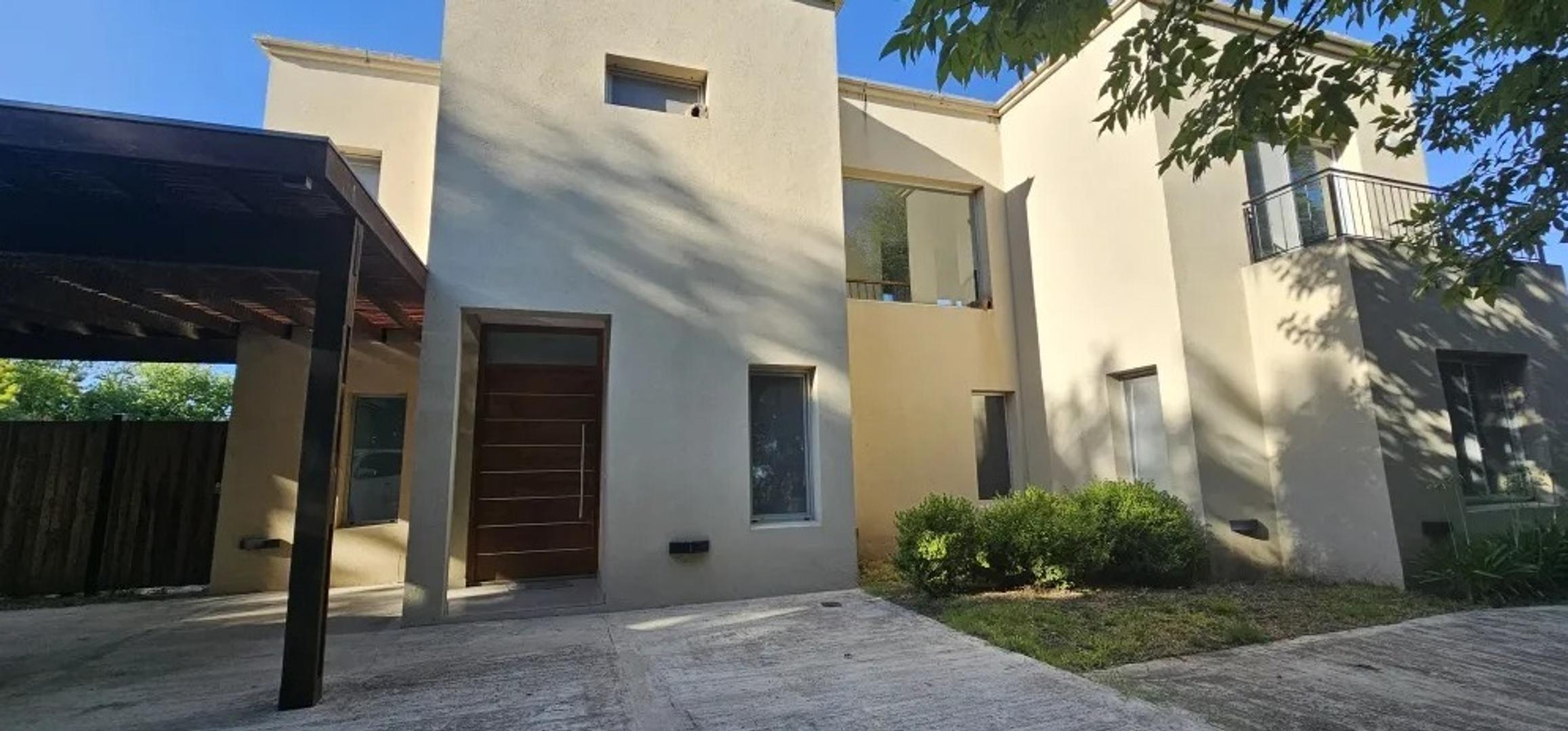 Casa en Alquiler en Santa Catalina, Tigre