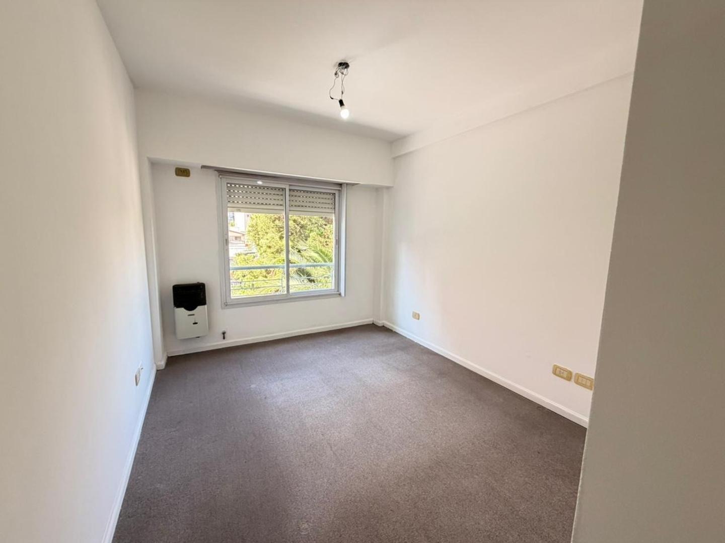 Departamento en Alquiler con 1 cocheras