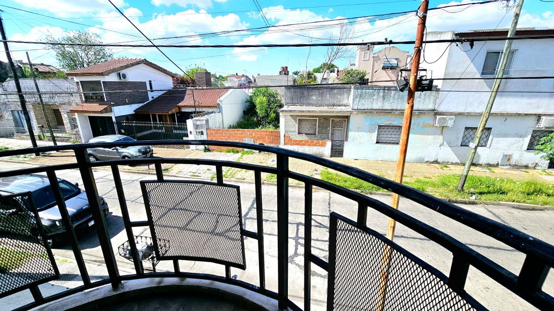 DEPARTAMENTO 2 AMBIENTES CON TERRAZA