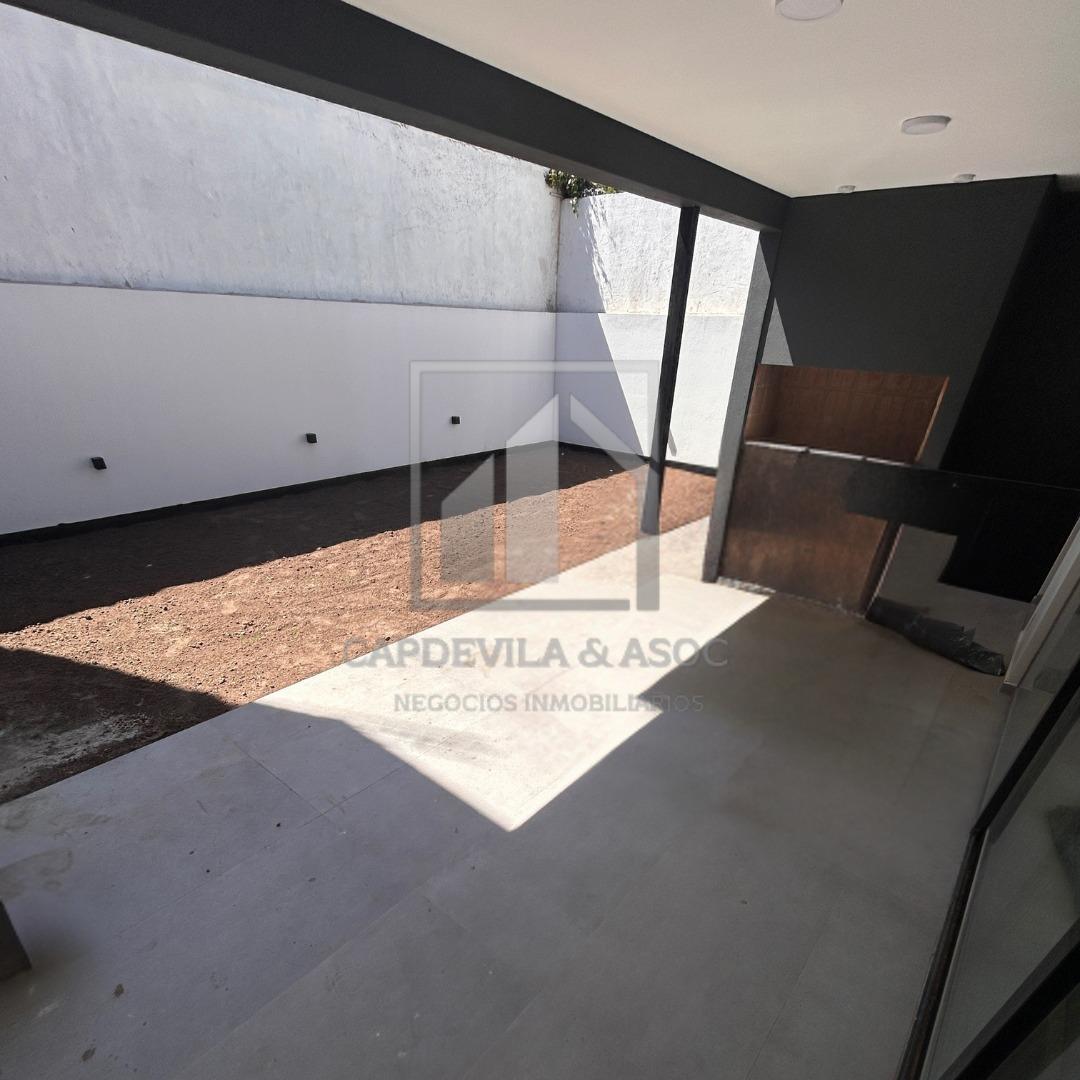 CASA 3 DORMITORIOS - MIRADORES DE MANANTIALES