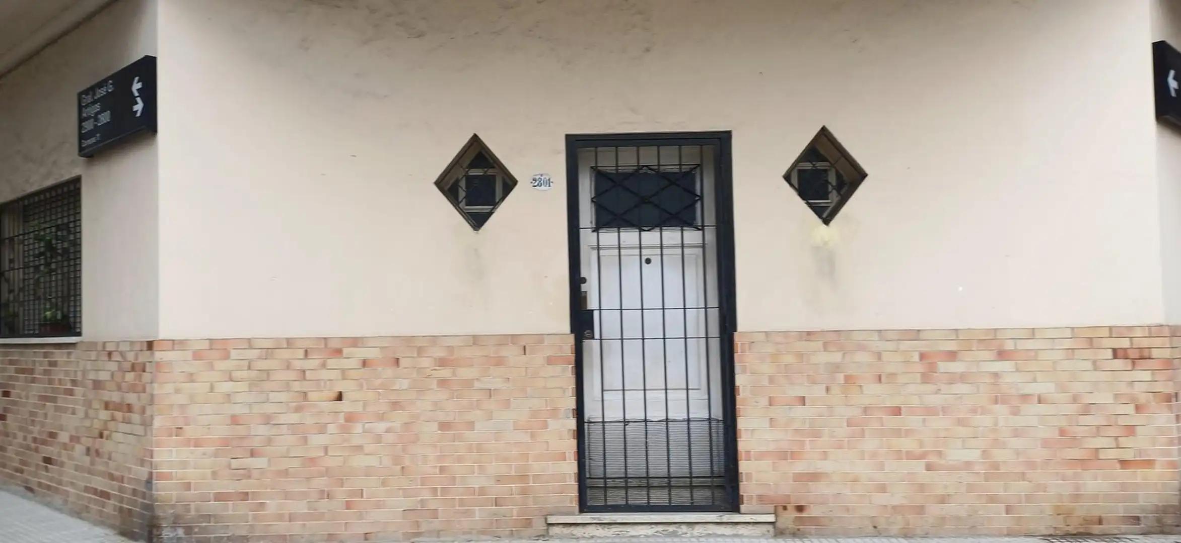 Depto Tipo Casa en Venta 50 años